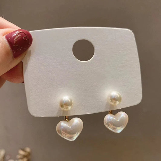 2025 Neue koreanische Art Kontrahierte Herz Perle Ohrringe für Frauen Süße Blume Zirkon Geometrische Stud Ohrring Mädchen Party Schmuck